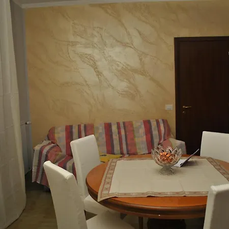 La Primula Apartment Ceparana